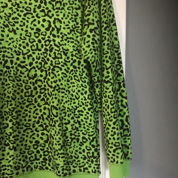 Green Leopard Zenana Sweatshirt - Picture 6 of 10